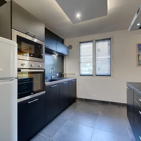 Le Seize -appartement Confort -2 Places De Parking * 투르